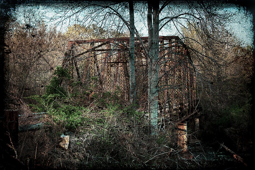 South Carolina's Haunted Bridges that are Home to Ghostly Spirits